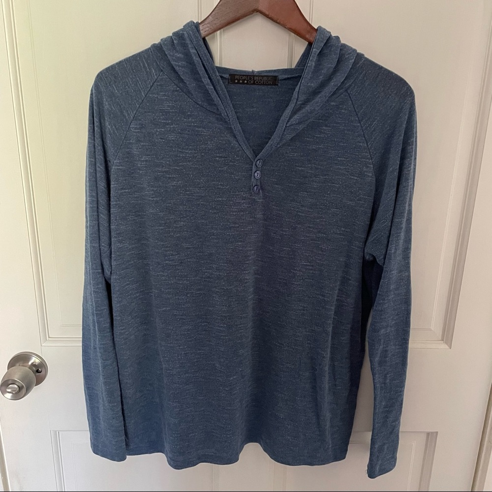 People’s Republic of Cotton longsleeve heather blue henley hoodie, size men’s L